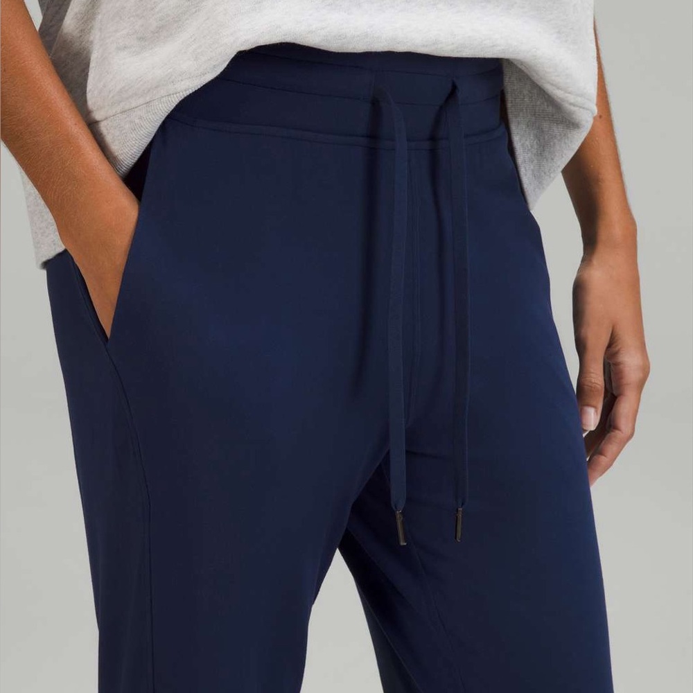 Lululemon Ready to Rulu High-Rise Jogger color Night Sea size 2 - Picture 3 of 10